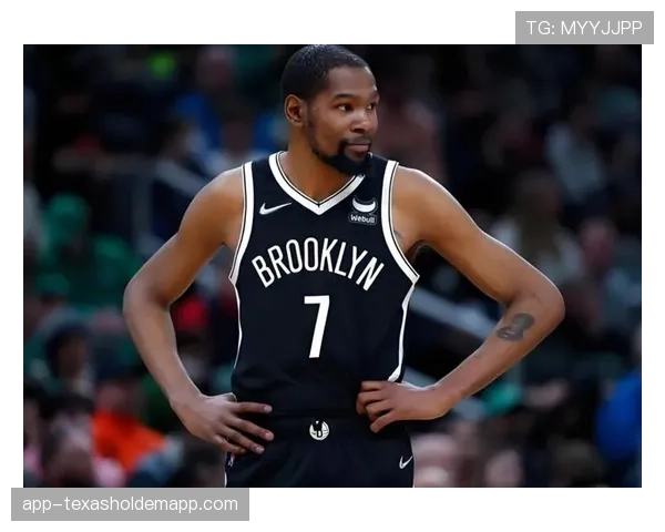 特写瞬间:杜兰特生涯总得分突破29000分,主场暂停为其致敬