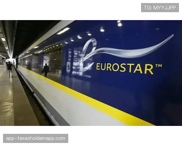 欧冠决赛用球“伦敦之星”正式发布，设计融合举办城市地标元素。